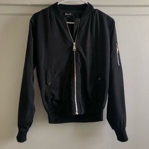 Lightweight Windbreaker/Bomber Style Jacket